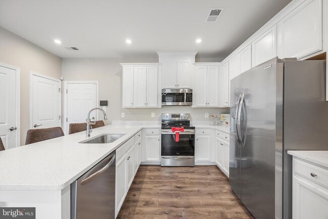 Building Photo - 3729 Silver View Ln