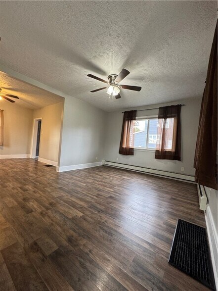 Building Photo - 70 9th St