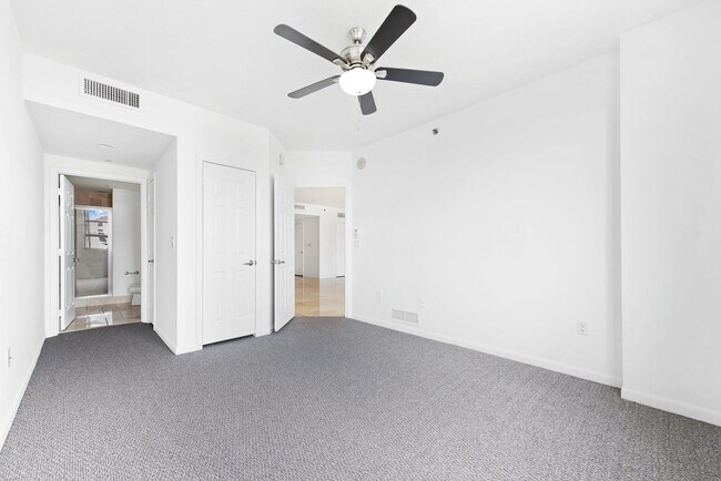 Building Photo - 1819 SE 17th St