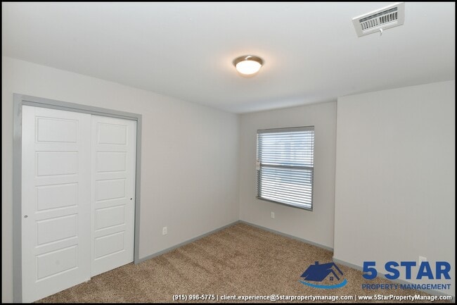 Building Photo - 13744 Flora Vista Ave