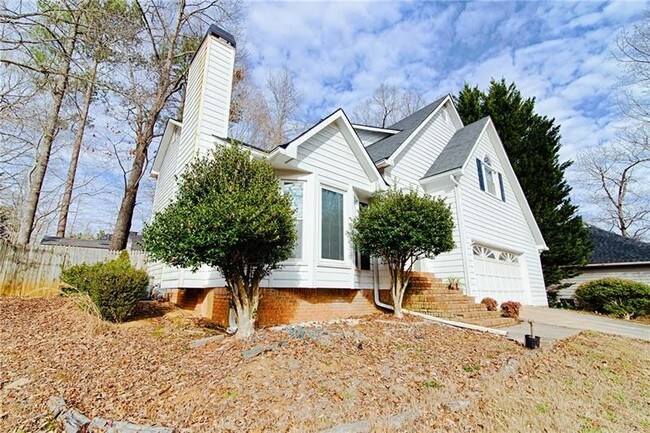 Building Photo - 3503 Pine Grove Dr