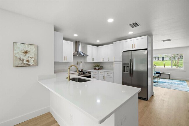 Building Photo - 5028 Cardinal Dr