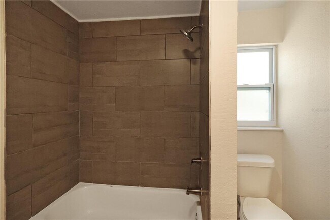 Building Photo - 4407 6th St S