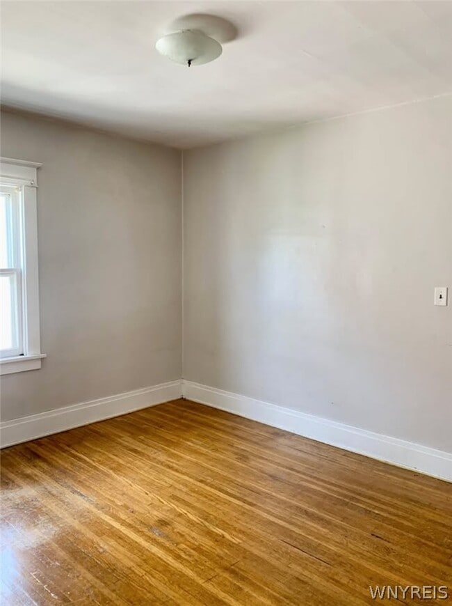 Building Photo - 296 Sterling Ave