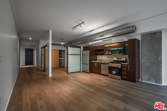 Building Photo - 1111 S Grand Ave
