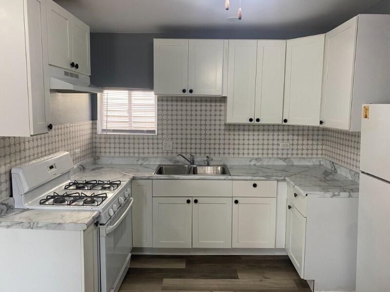 Building Photo - 15223 Turlington Ave