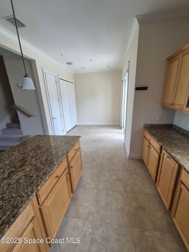 Building Photo - 890 Vignoles Ave NE