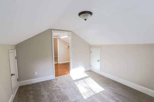 Building Photo - 3 Bedroom 2.5 Bath home in Martinez