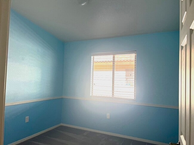 Building Photo - 4539 Redwood St