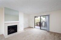 Building Photo - *OPEN HOUSE: 6/21 10-11AM* La Jolla 2 Br w...