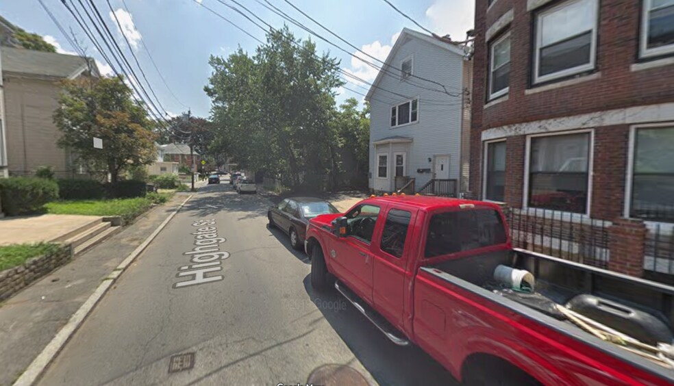 Building Photo - 11 Highgate St