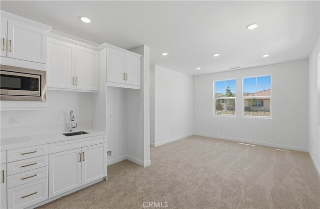 Building Photo - 11647 Saddleback Dr