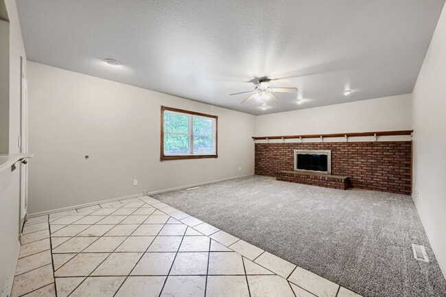 Building Photo - 2821 Serendipity Cir E