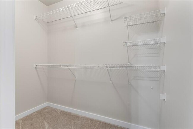 Building Photo - 250 Pharr Rd NE