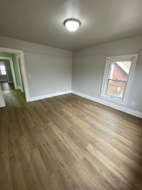 Apt 4 - 201 N French Ave