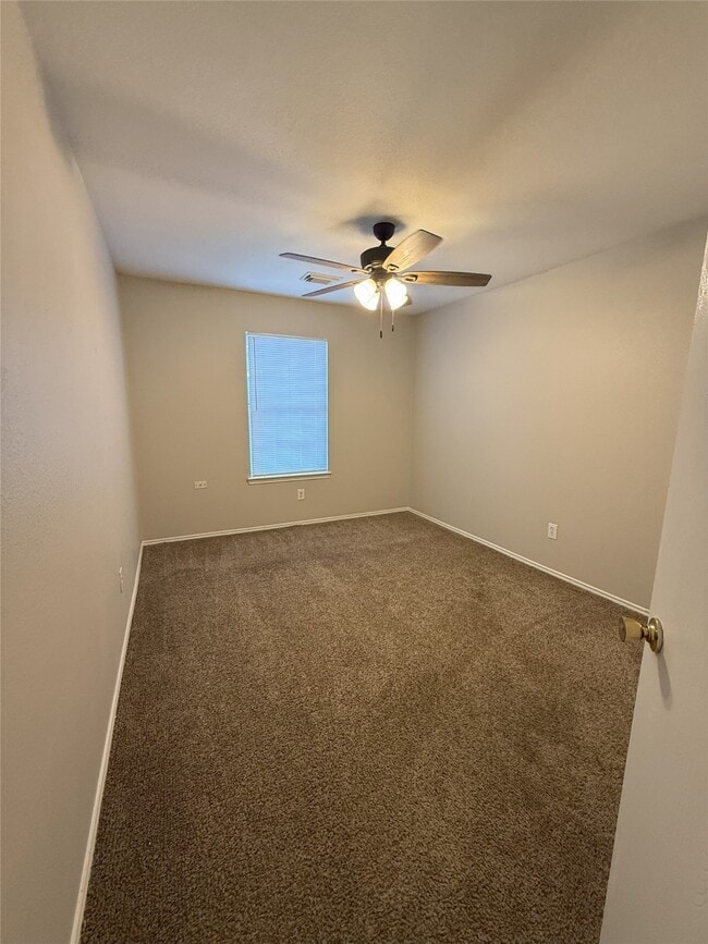 Building Photo - 22819 Sugar Bear Dr