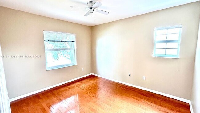 Building Photo - 677 NW 170th Terrace