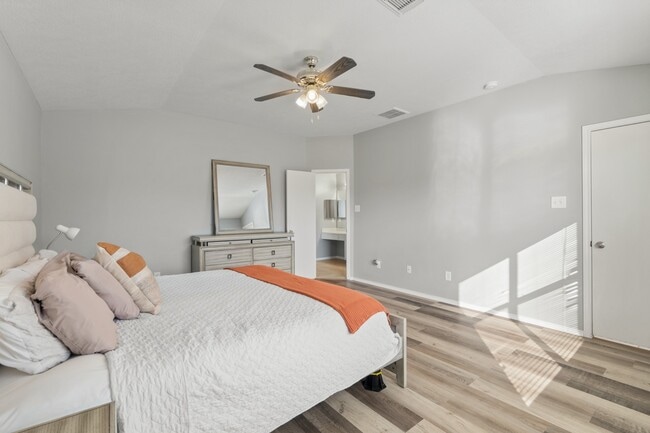 Building Photo - 20807 Carsen Spring Ct