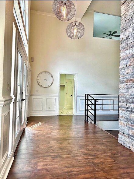 Building Photo - 3782 Kinsley Pl