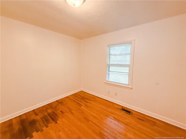Building Photo - 4216 Rosehill Rd