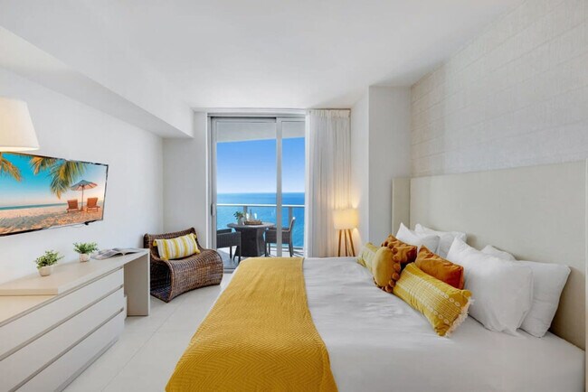 Building Photo - 4111 S Ocean Dr