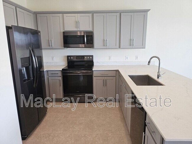 Building Photo - 4061 E Pony Ln