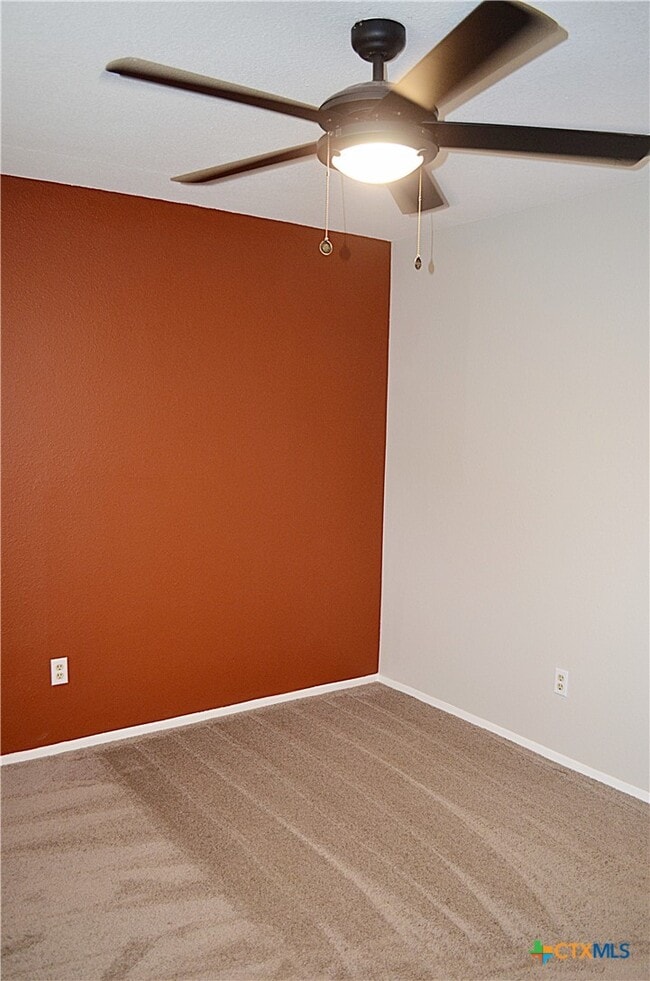 Building Photo - 4312 Creekside Dr