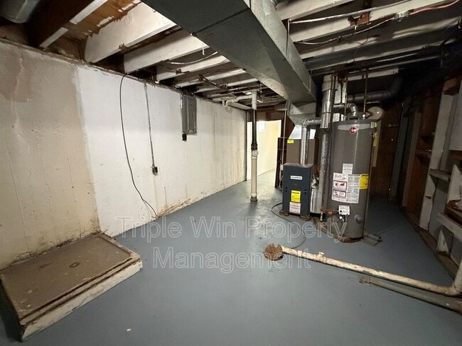 Building Photo - 1145 St Matthew Dr