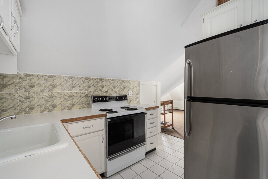 Building Photo - 58 Washington St