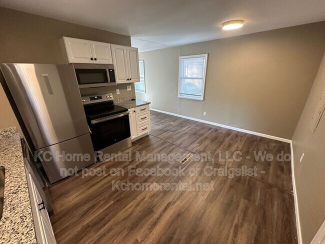 Building Photo - 5411 N Indiana Ave