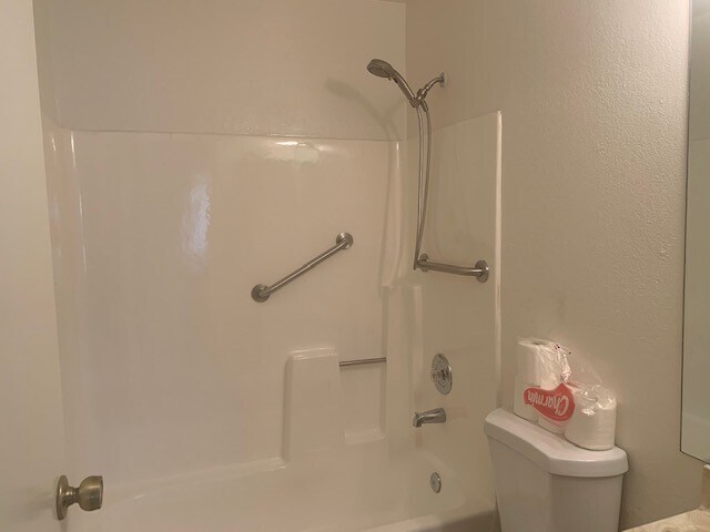 Building Photo - 9064 N 68th Ln