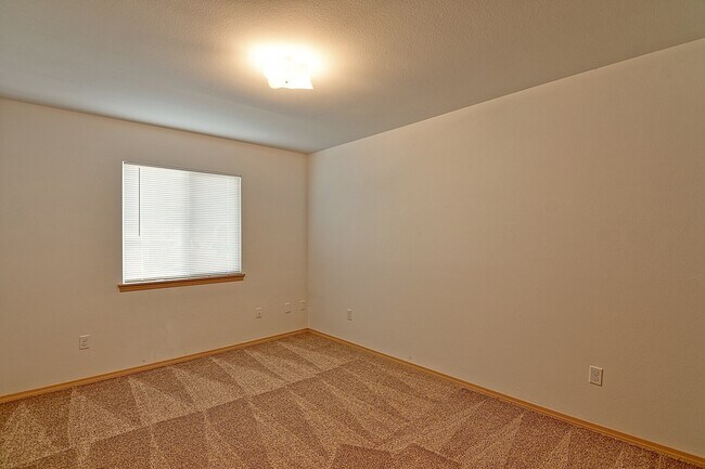 Building Photo - 0551
