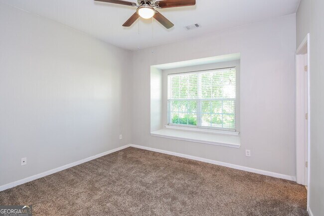 Building Photo - 3643 Roseman Landing