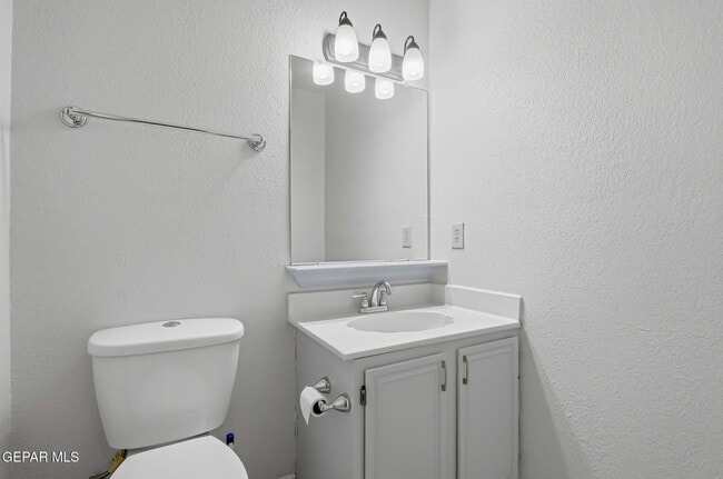 Building Photo - 1117 W Bend Ln