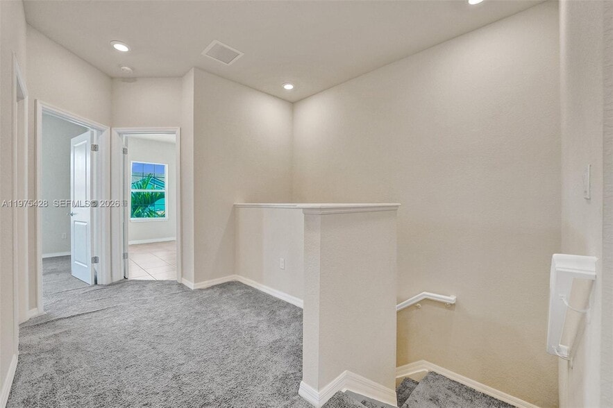 Building Photo - 4764 Eucalyptus Dr