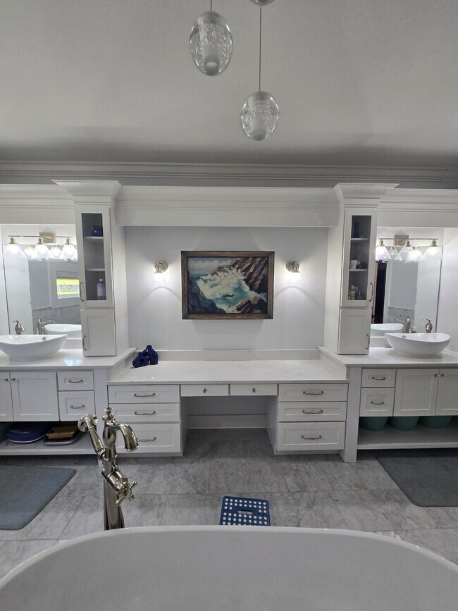 Building Photo - Amazing House In Windstone Available For Prelease