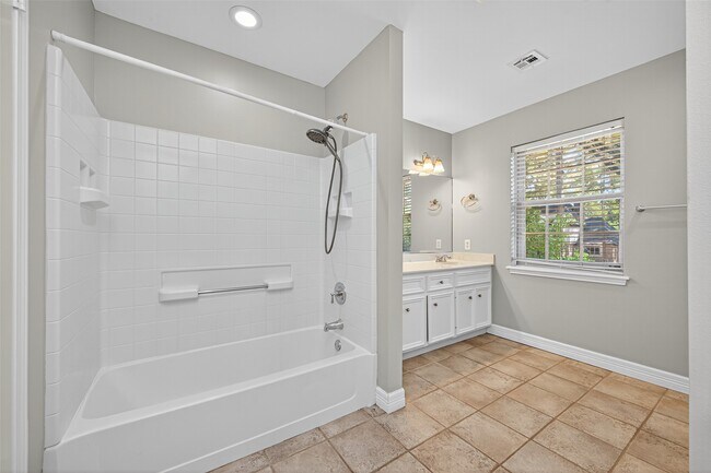 Building Photo - 1714 Corral Dr