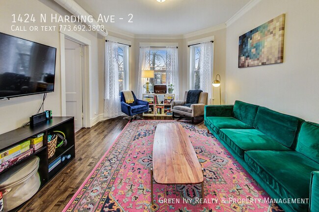 Building Photo - 1424 N Harding Ave