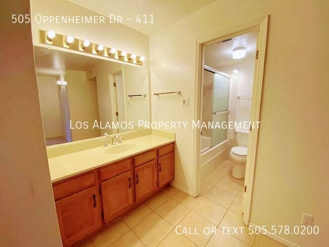 Building Photo - 505 Oppenheimer Dr