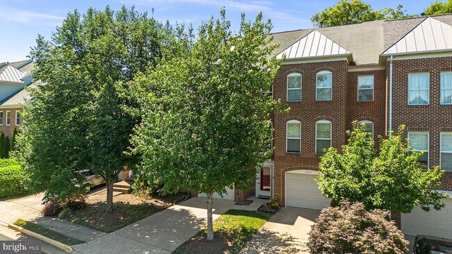 Building Photo - 12087 Edgemere Cir