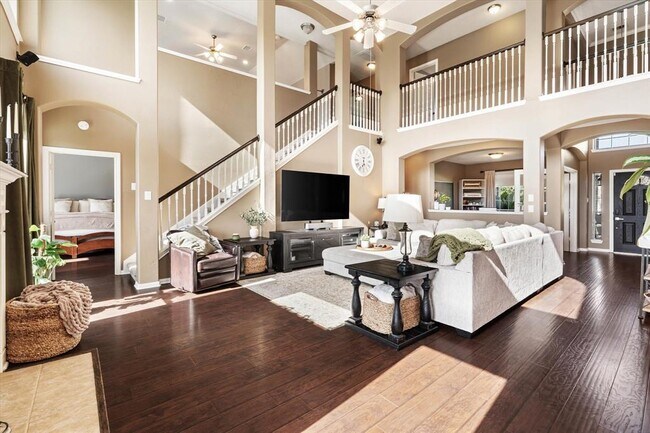 Building Photo - 8719 Silver Lure Dr