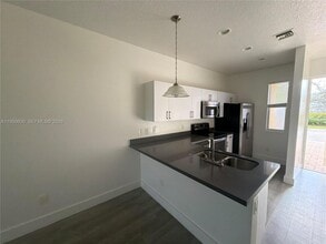 Building Photo - 7651 NW 88th Terrace