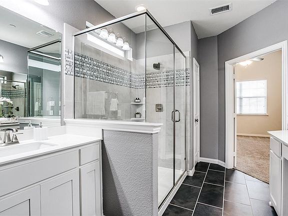 Building Photo - 4654 Rhett Ln