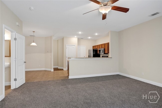 Building Photo - 190 Canyon Oak Loop