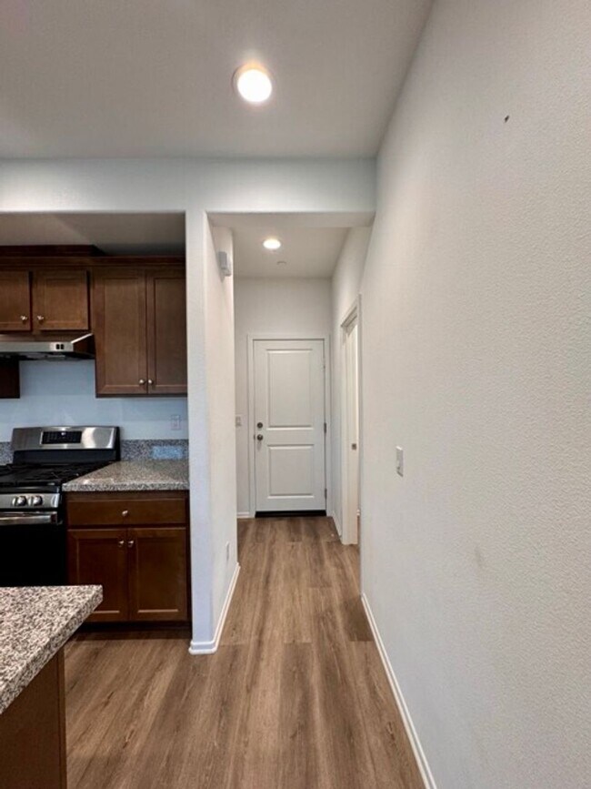 Building Photo - SOLAR INCLUDED! Stunning 3 Bedroom Home in...