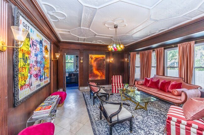Building Photo - Historic Beauty: 3BR Near Downtown Detroit & | Henry Ford