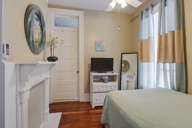 Building Photo - 1212 Treme St