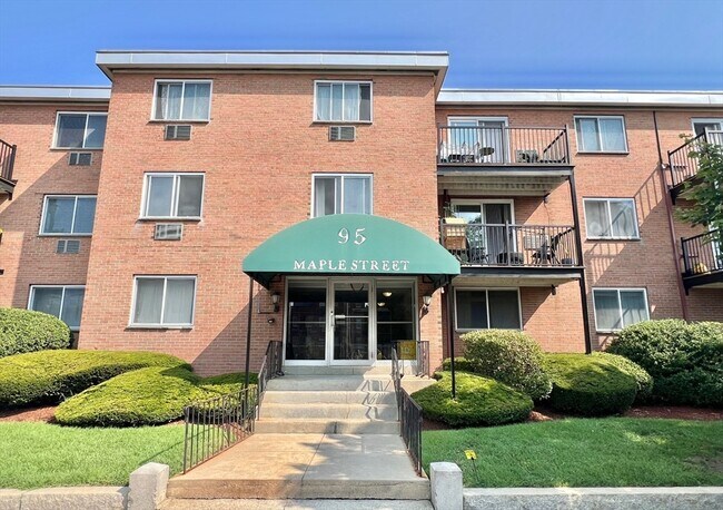 Primary Photo - 95 Maple St
