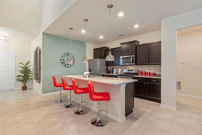 Building Photo - 7195 Oakmoss Loop