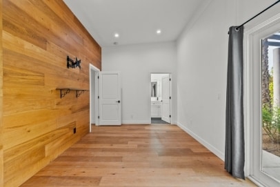 Building Photo - 23034 Burbank Blvd